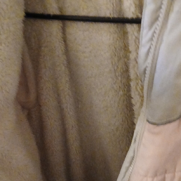 Eddie Bauer Light Pink and Gray Kids Puffer Jacket - Picture 3 of 5